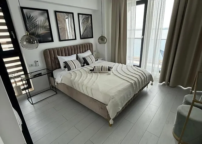 Sunset Lake Apartments - Mamaia Nord