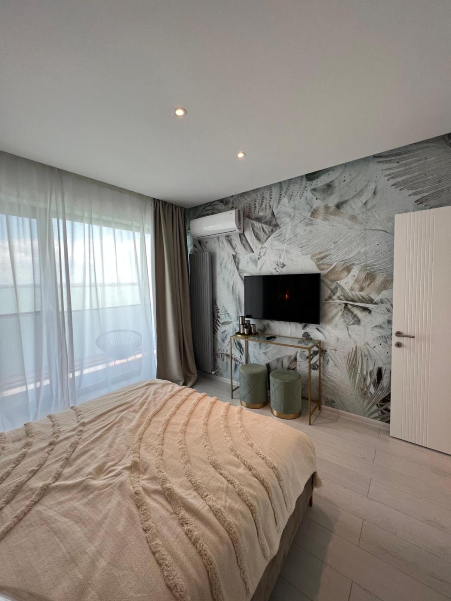 Sunset - Nord Apartment Mamaia